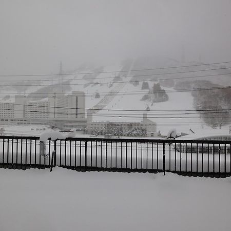 Hotel Tomiya Yuzawa (Niigata) Bagian luar foto