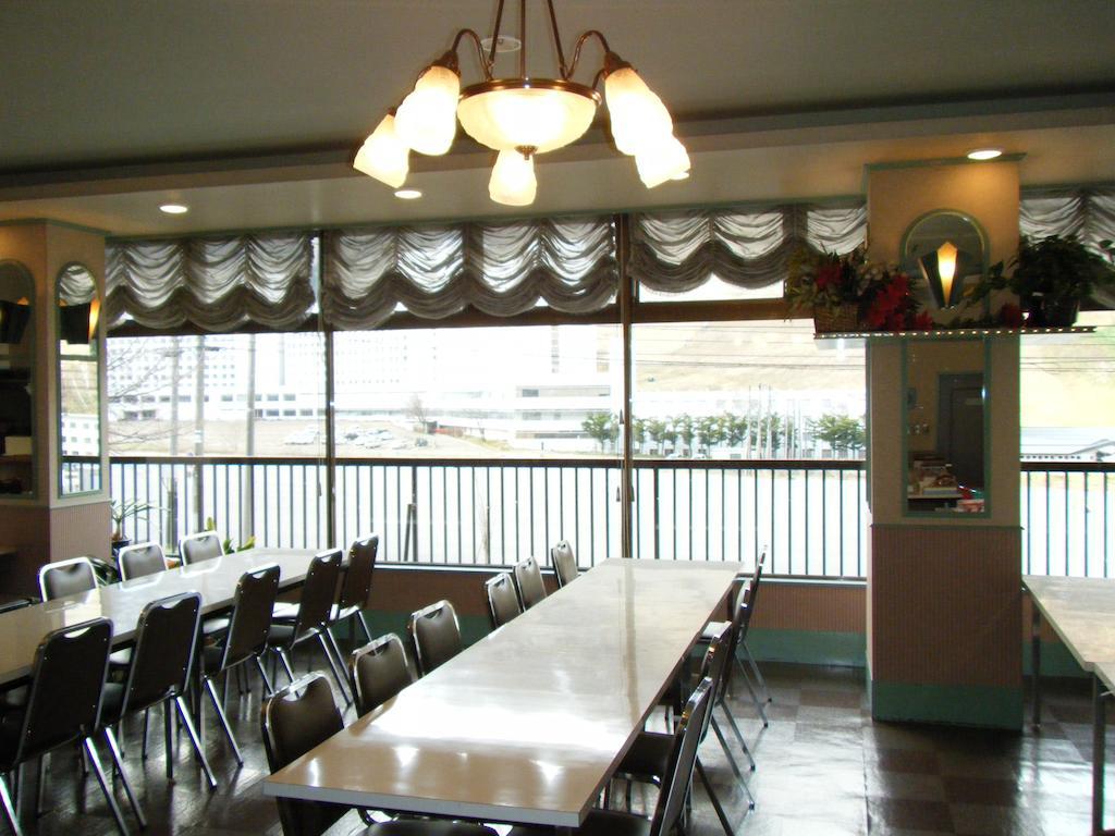 Hotel Tomiya Yuzawa (Niigata) Bagian luar foto