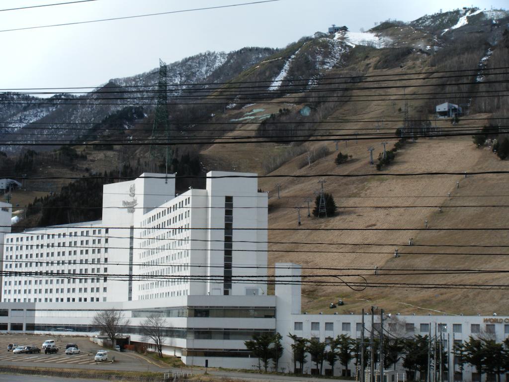 Hotel Tomiya Yuzawa (Niigata) Bagian luar foto